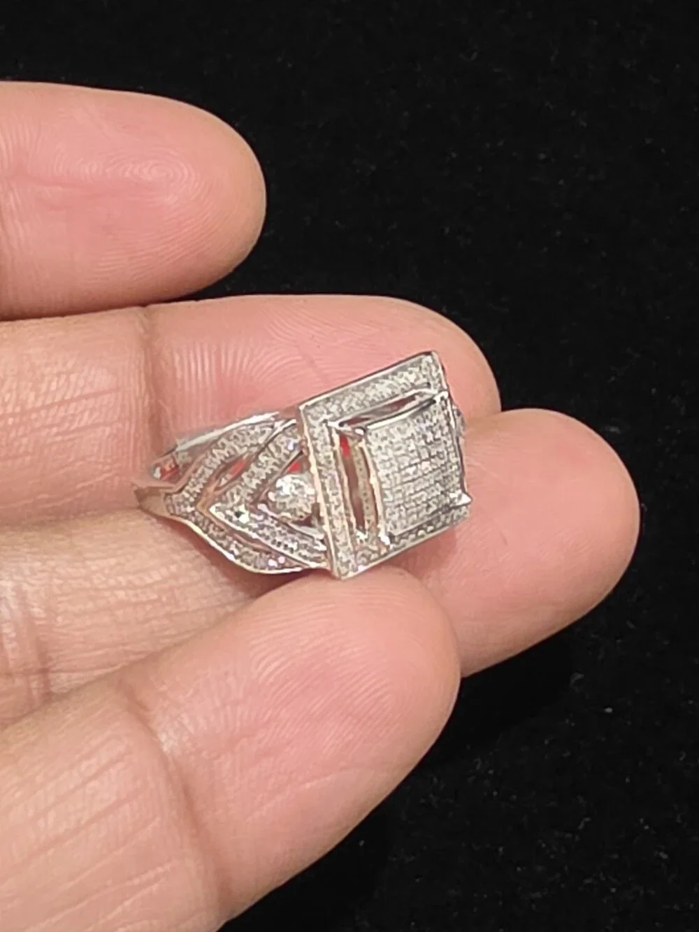 10kt Whitegold Diamond Ring